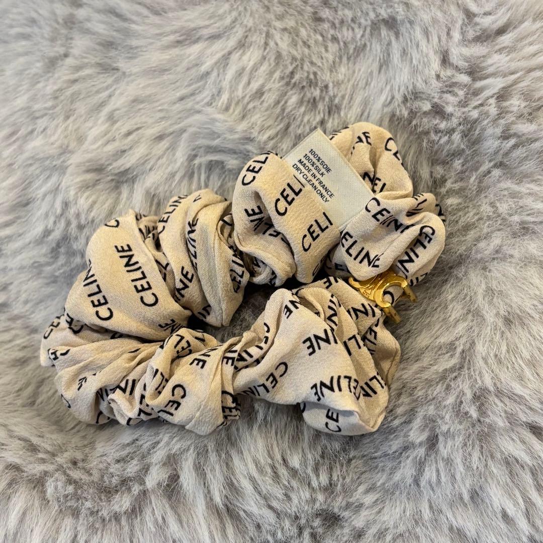 CELINE ロゴ入りシュシュ