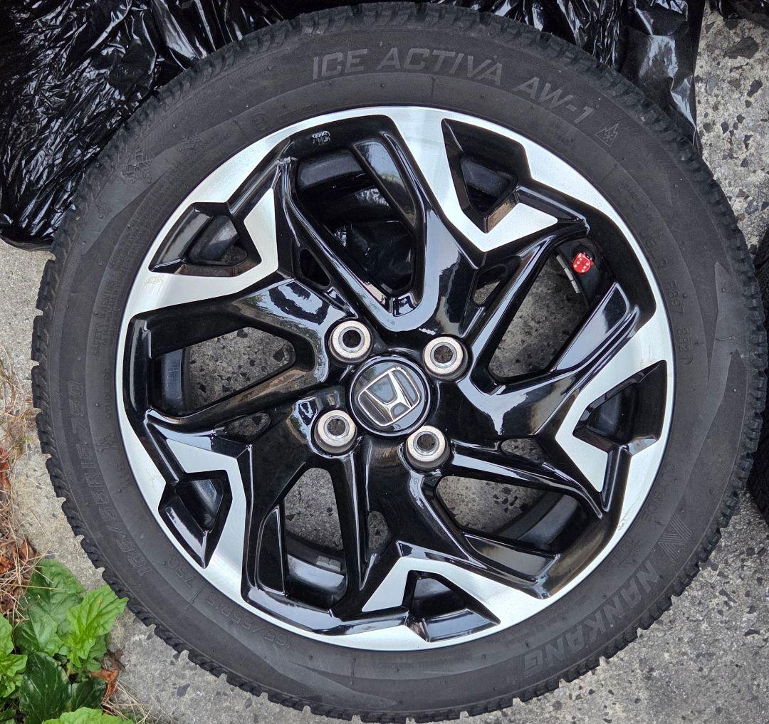 ホンダ純正　N-BOXカスタム JF3　15インチアルミ スタッドレスタイヤ付き