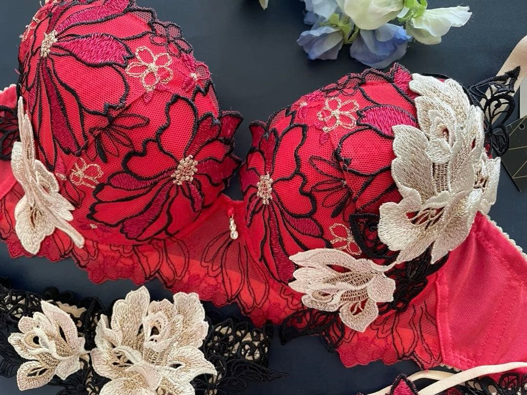 サルート E70/M 3点セット 96G RE プラダを着た悪魔