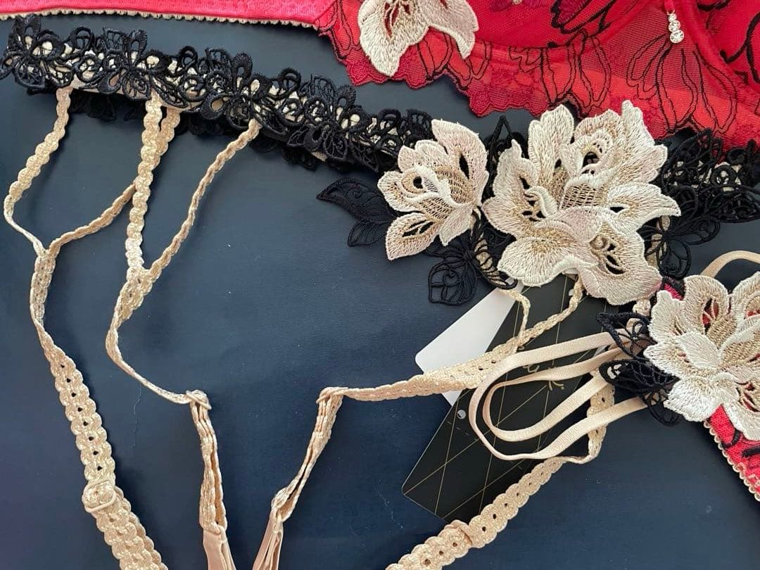 サルート E70/M 3点セット 96G RE プラダを着た悪魔