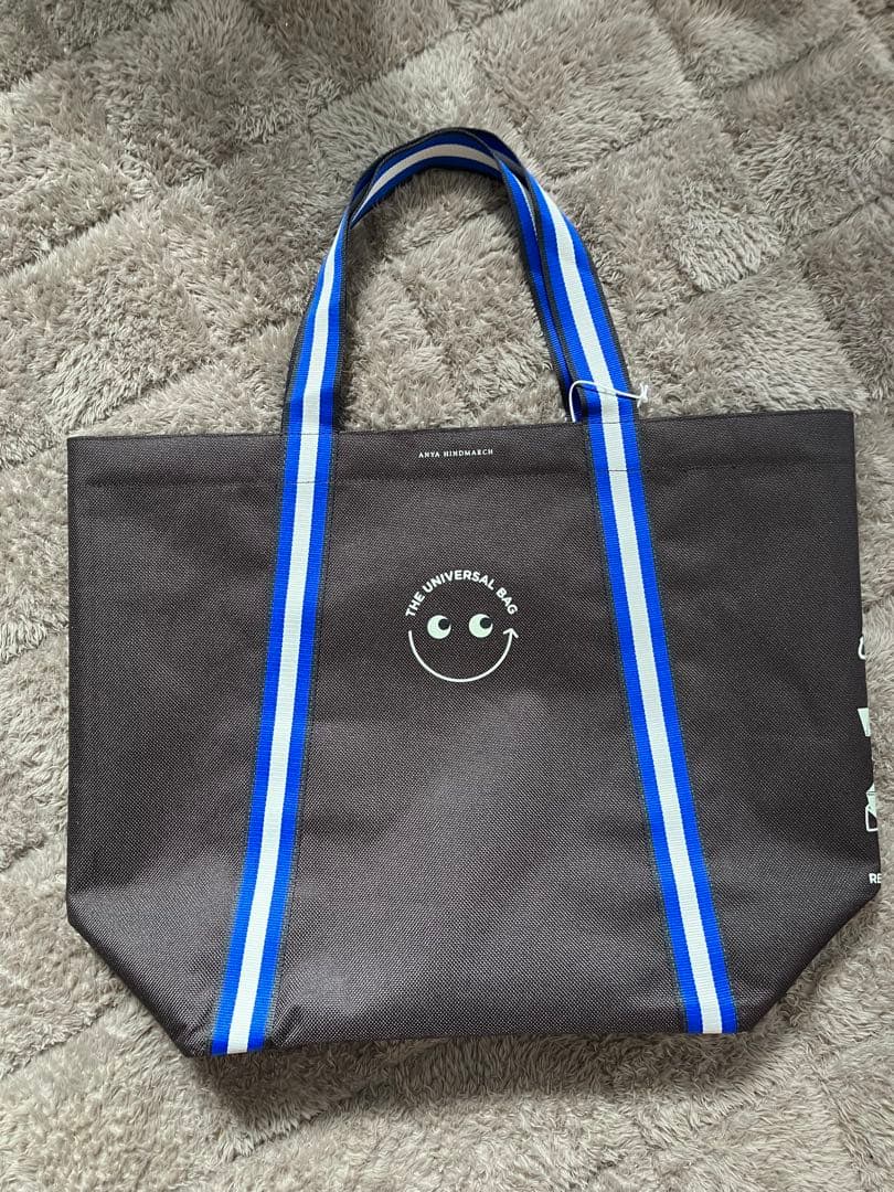 The Universal Bag トートバッグ チョコ　レギュラーサイズ。