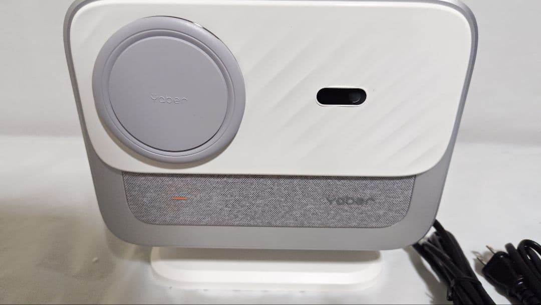 Yaberプロジェクター V12美品 Netflix公式完全密閉防塵設計