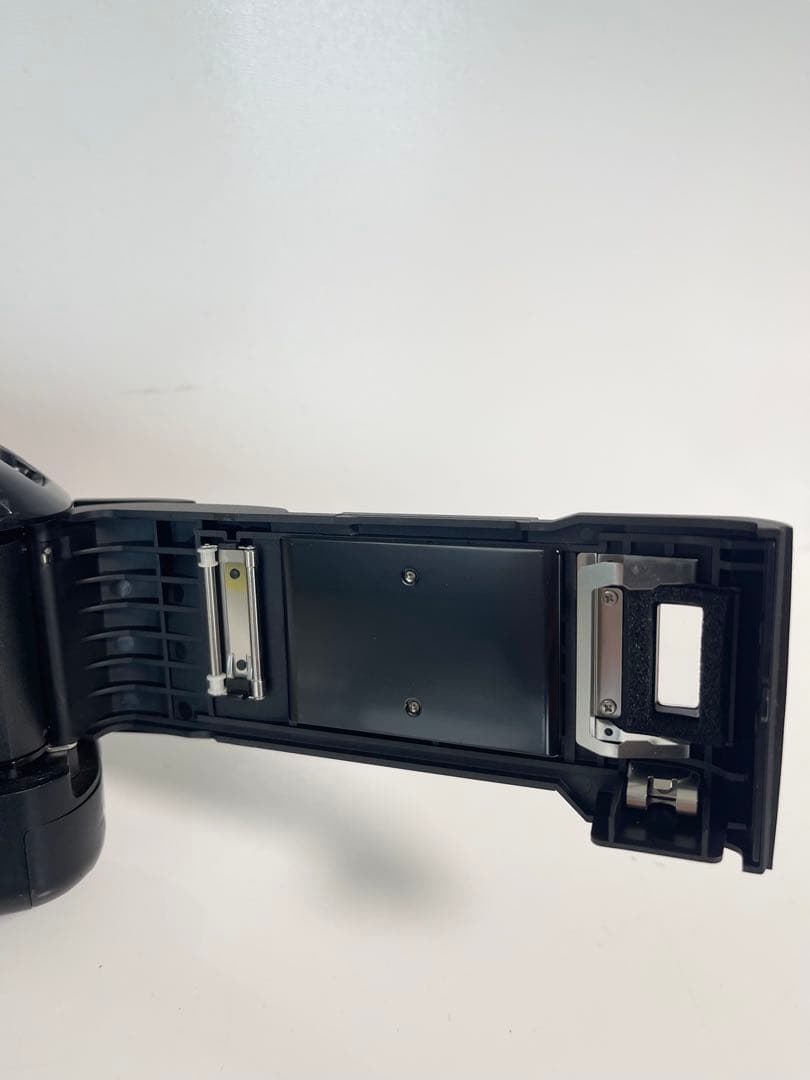 Canon T90 一眼レフカメラ + Tokina 17mmレンズ