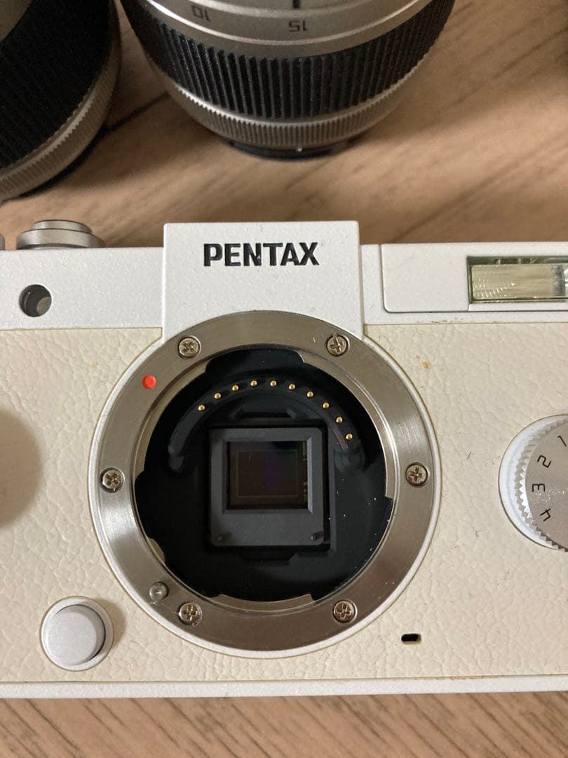 PENTAX ミラーレス一眼 Q-S1 ダブルズームキット ピュアホワイト美品