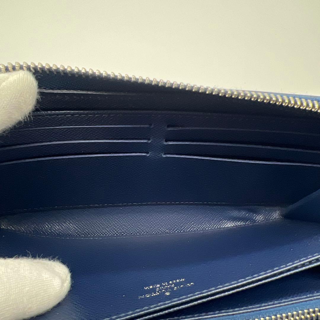 ルイヴィトン　エピ　アンディゴブルー　ジッピーウォレット長財布M61837