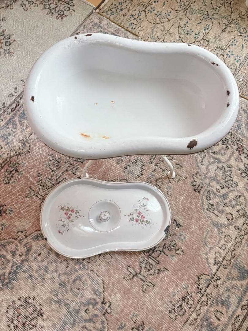 ありんこ❣️アンティーク　ホーローベビーバス　野バラ柄　蓋つき　希少❣️