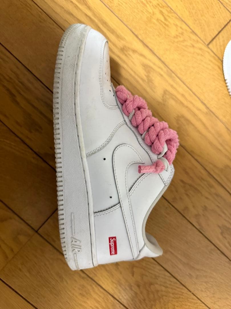 Supreme×Nike Air Force 1 ホワイト ピンクロープ