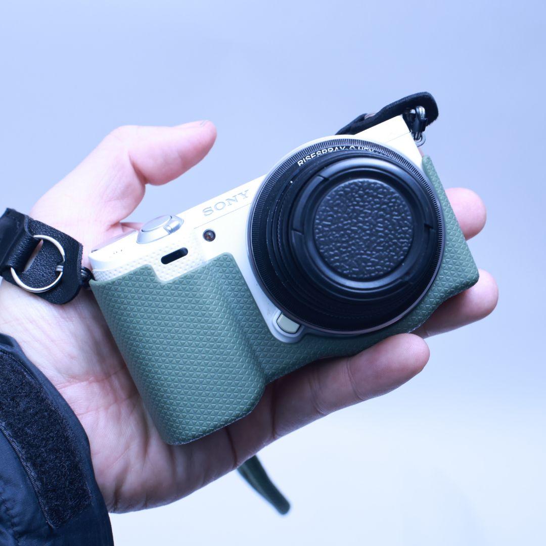 SONY NEX-5T ボディ　単焦点レンズ　バッテリー充電器