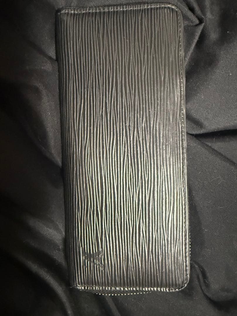 ルイヴィトン エピ長財布