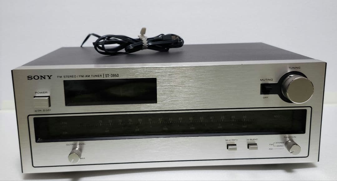 SONY ST 3950とTC-2140 チューナーとカセットデッキ　中古美品