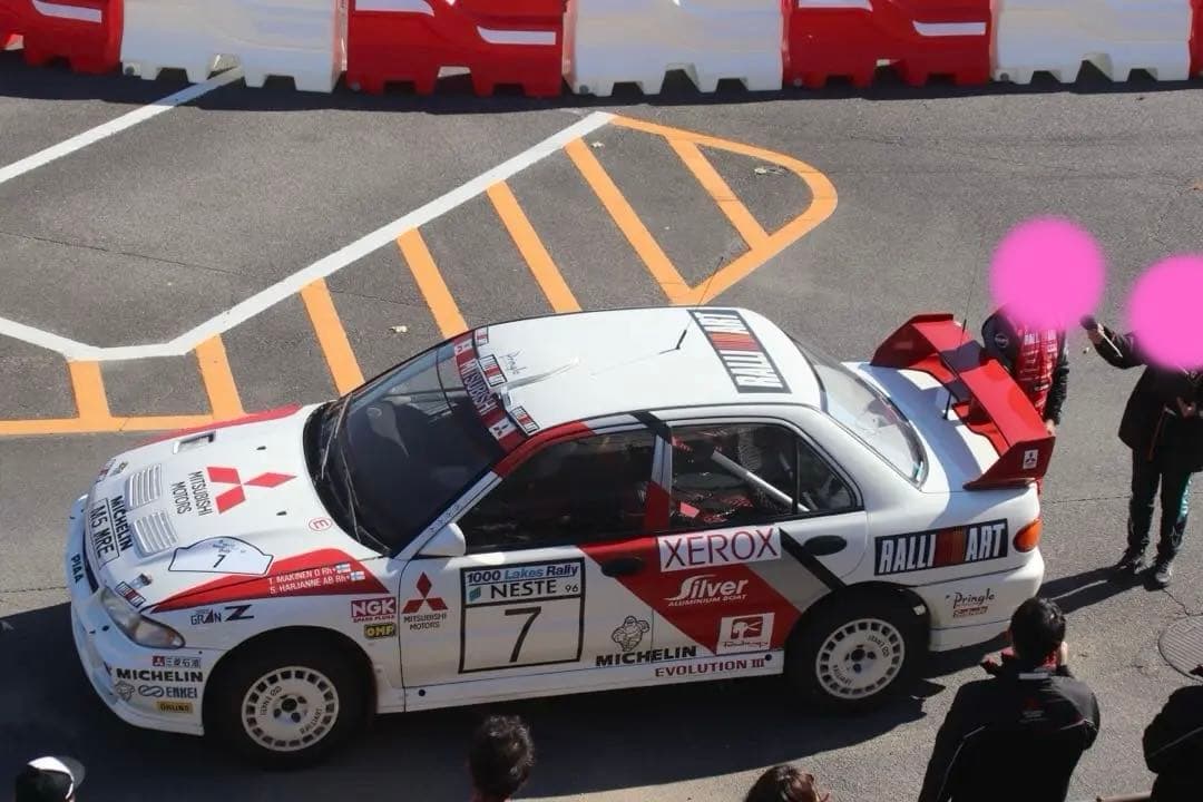 【最終値下げ】デジタル 一眼レフ Canon EOS 80D ボディ レンズ