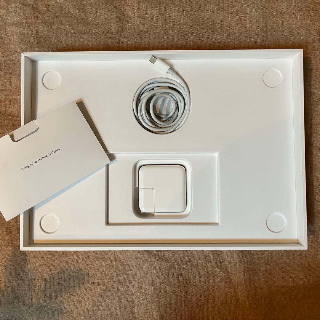 【最終値下げ】Macbook Air 13インチバッテリー100% 8GB 箱有