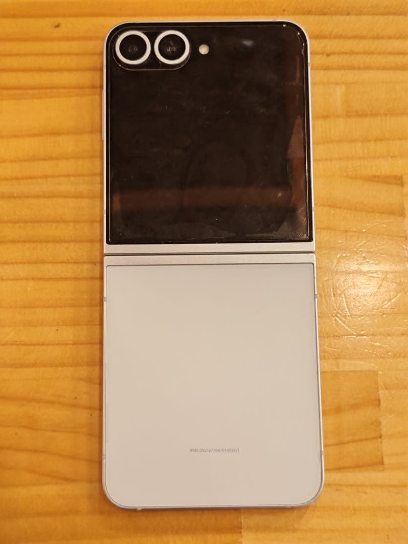 Galaxy Z Flip 6 国内版 256GB ホワイト