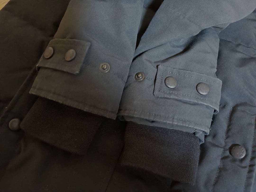 カナダグース　マッケンジー　黒　XXS