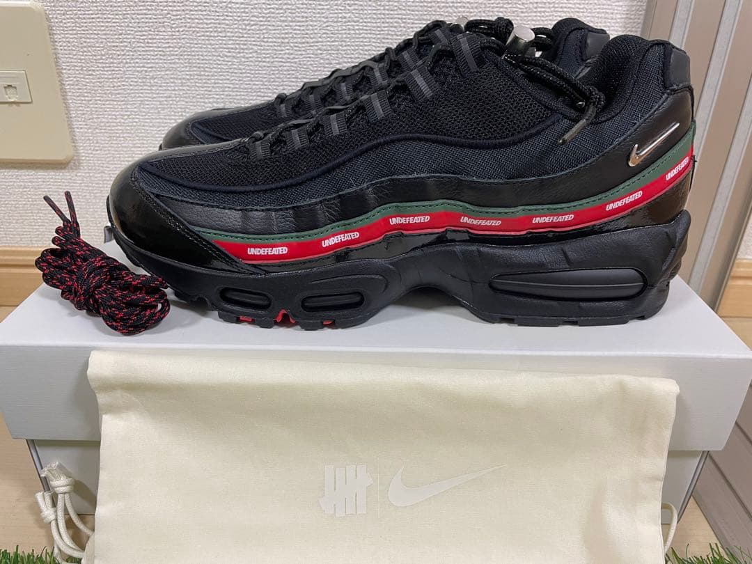 暁*橋様 最終値下新品未使用黒タグ付UNDEFEATED×ナイキエアマックス95