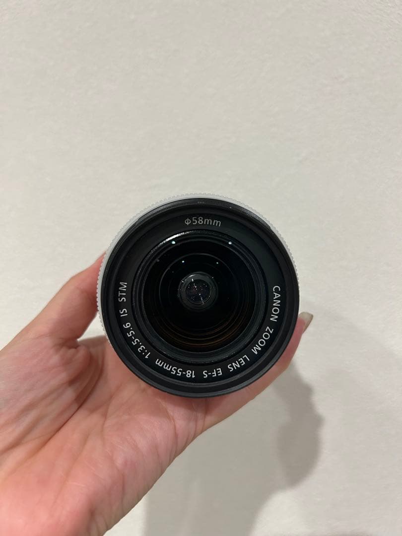 Canon EOS Kiss X7ホワイト 2本レンズ付き