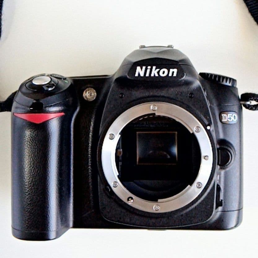 即日発送【美品/動作品】ニコン一眼レフD50/18-55mmレンズ付属品付