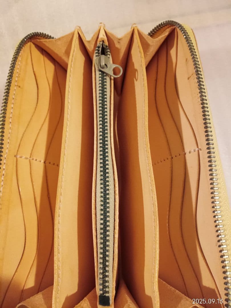 彫刻されたレザーウォレット ターコイズ、パイソン