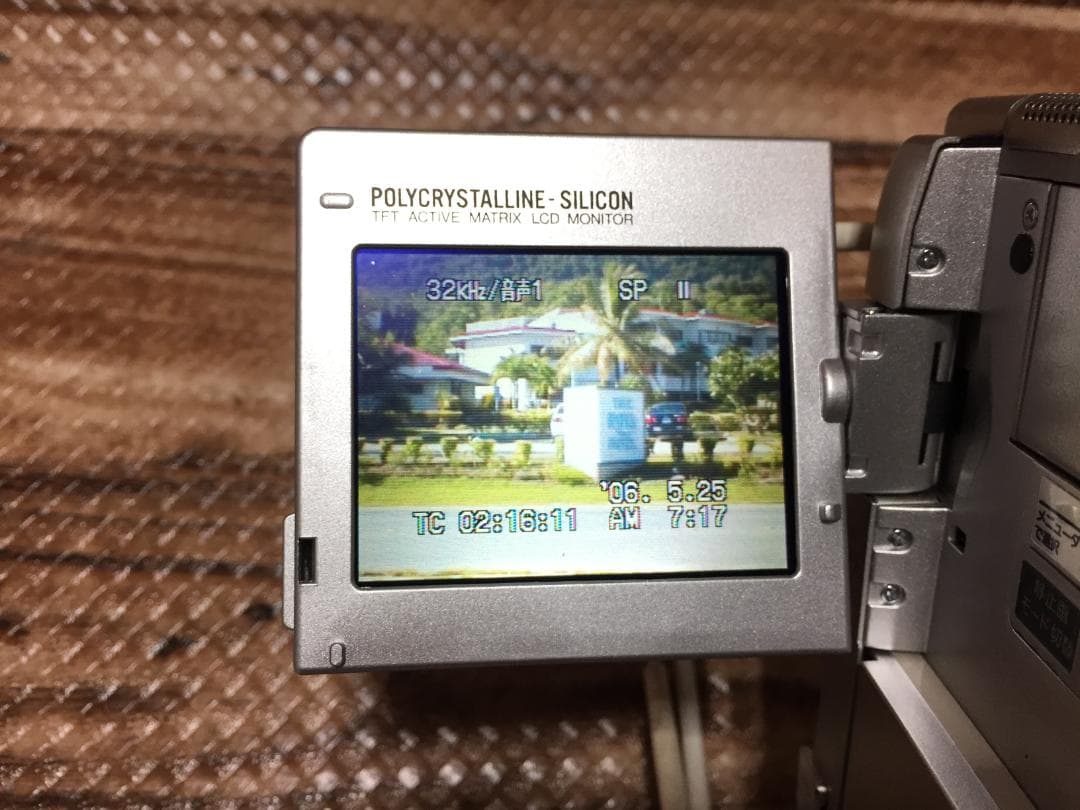 撮影再生ダビングOK　VICTOR　GR-DVX7　付属品あり　液晶綺麗