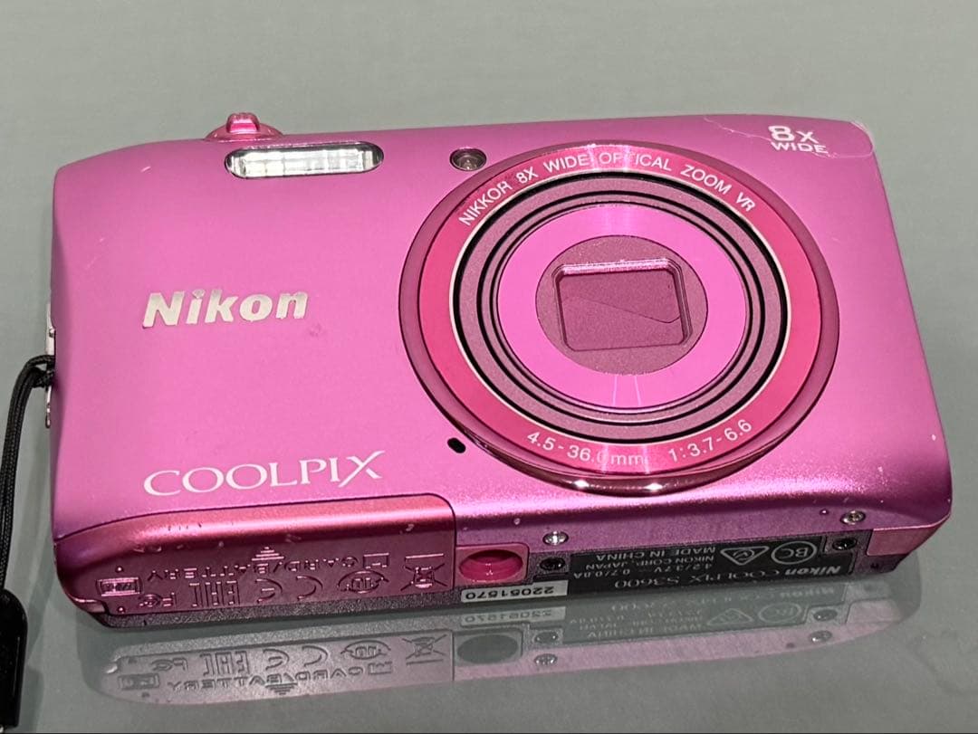Nikon COOLPIX A300 デジタル カメラ