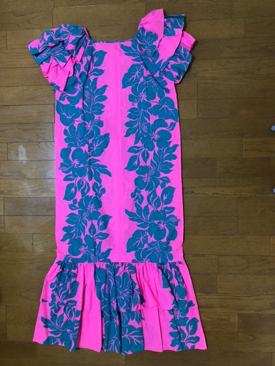 フラダンスドレス　７着