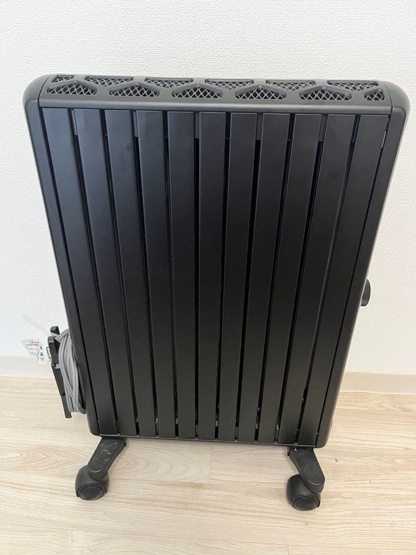 ほぼ未使用　デロンギ MDHU15-PB マルチダイナミックヒーター 1500W