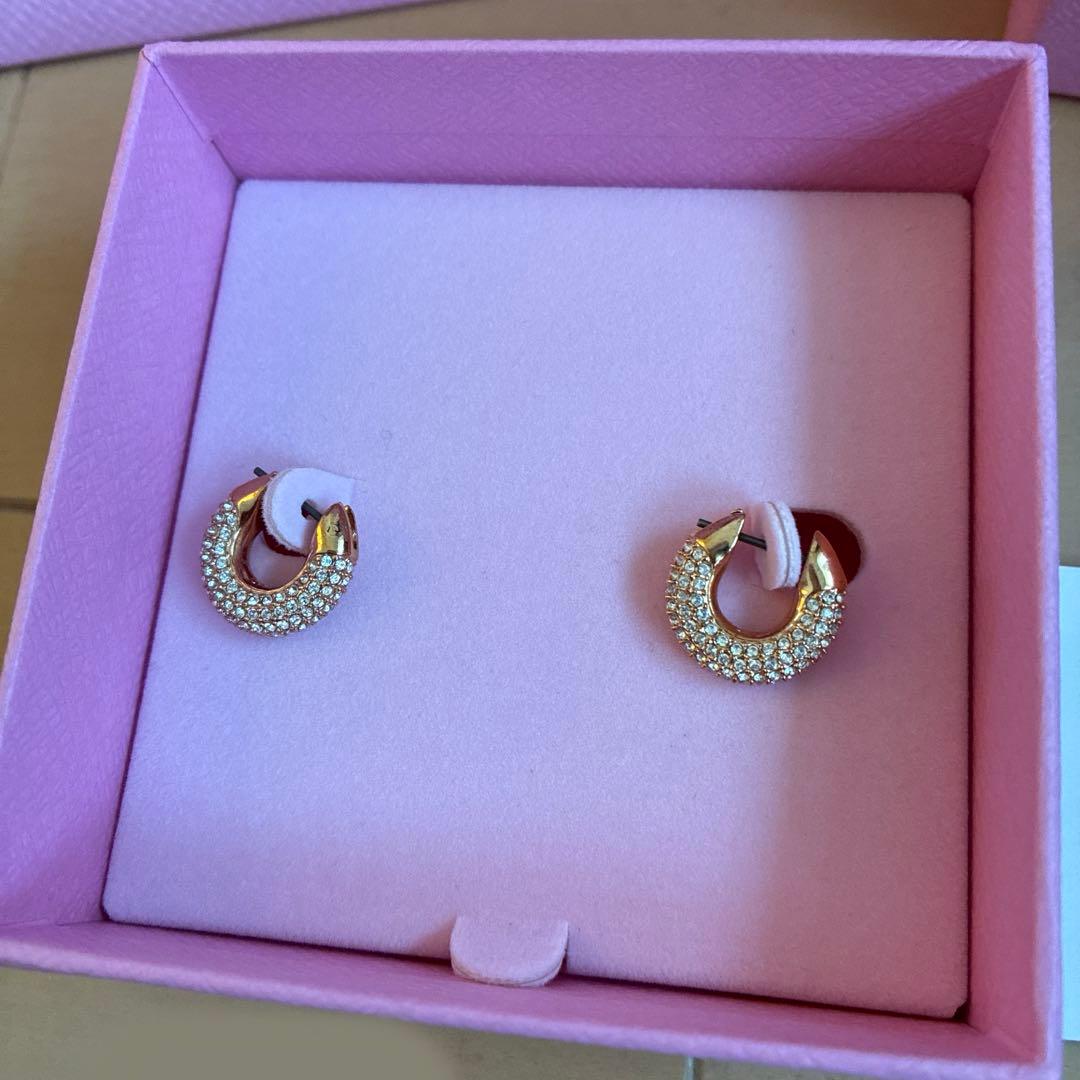 正規品　SWAROVSKI ピンクゴールド　フープピアス