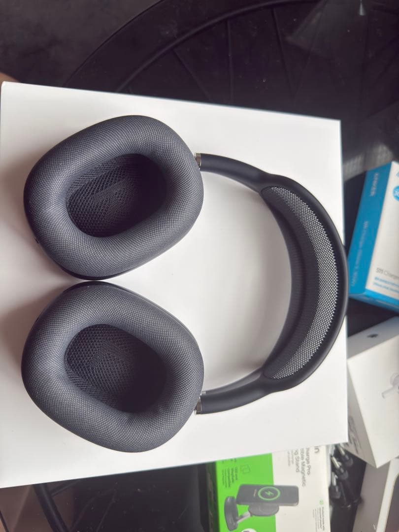 【早い者勝ち】Airpodspromax(数日のみ出品)AppleCare +