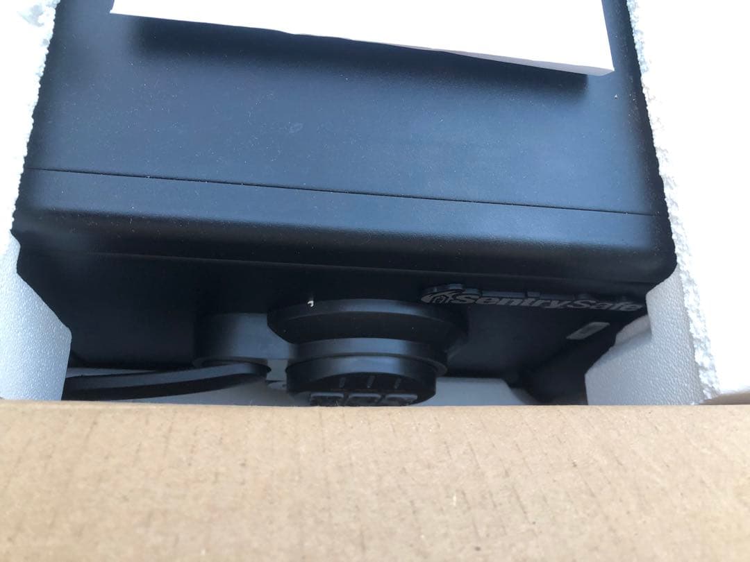 SENTRY (セントリー) 金庫 家庭用 ブラック JFW082GUL