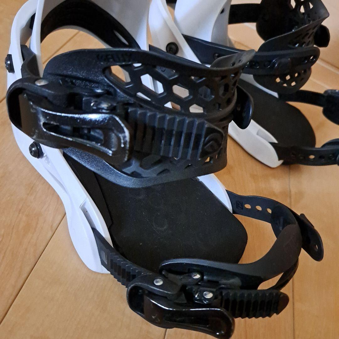 FLUX キッズ スノーボードビンディング XS ホワイト