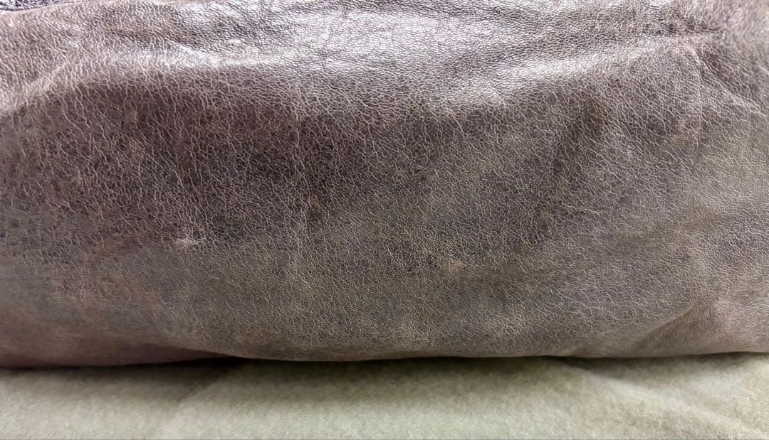 BALENCIAGA メッセンジャーバッグ。ショルダーバッグ。