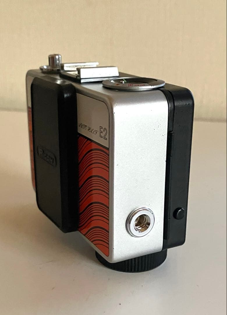 RICOH AUTO HALF E2 オートハーフ希少色　ラインレッド　美品