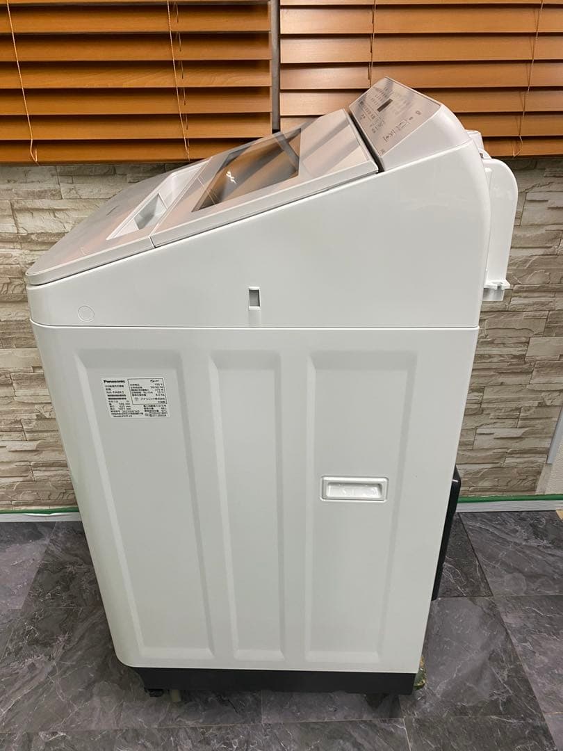 【高年式】パナソニック　洗濯機 NA-FA8K3 25年製