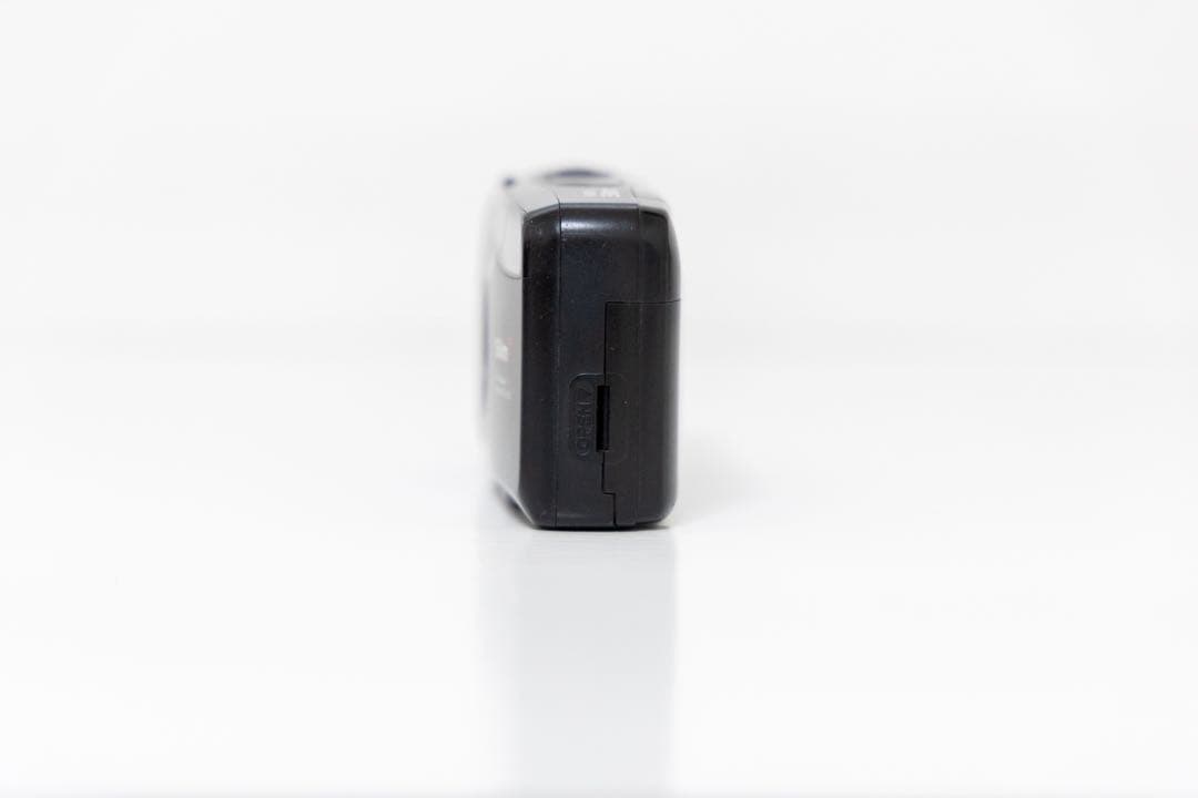 KYOCERA 京セラ Slim T Carl Zeiss Tessar