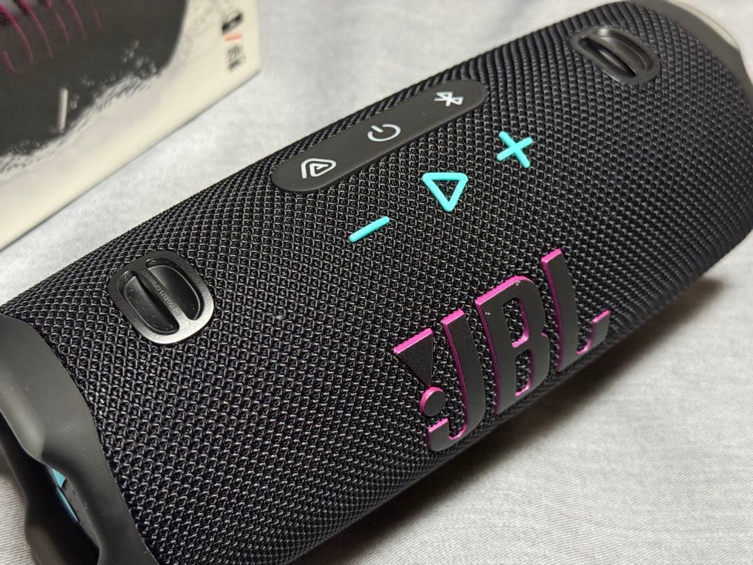 JBL Charge6 ファンキーブラック 黒