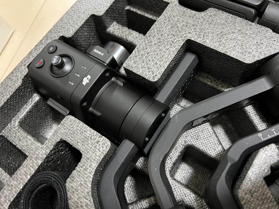【ほぼ新品】RONIN-S dji スタビライザー  ジンバル