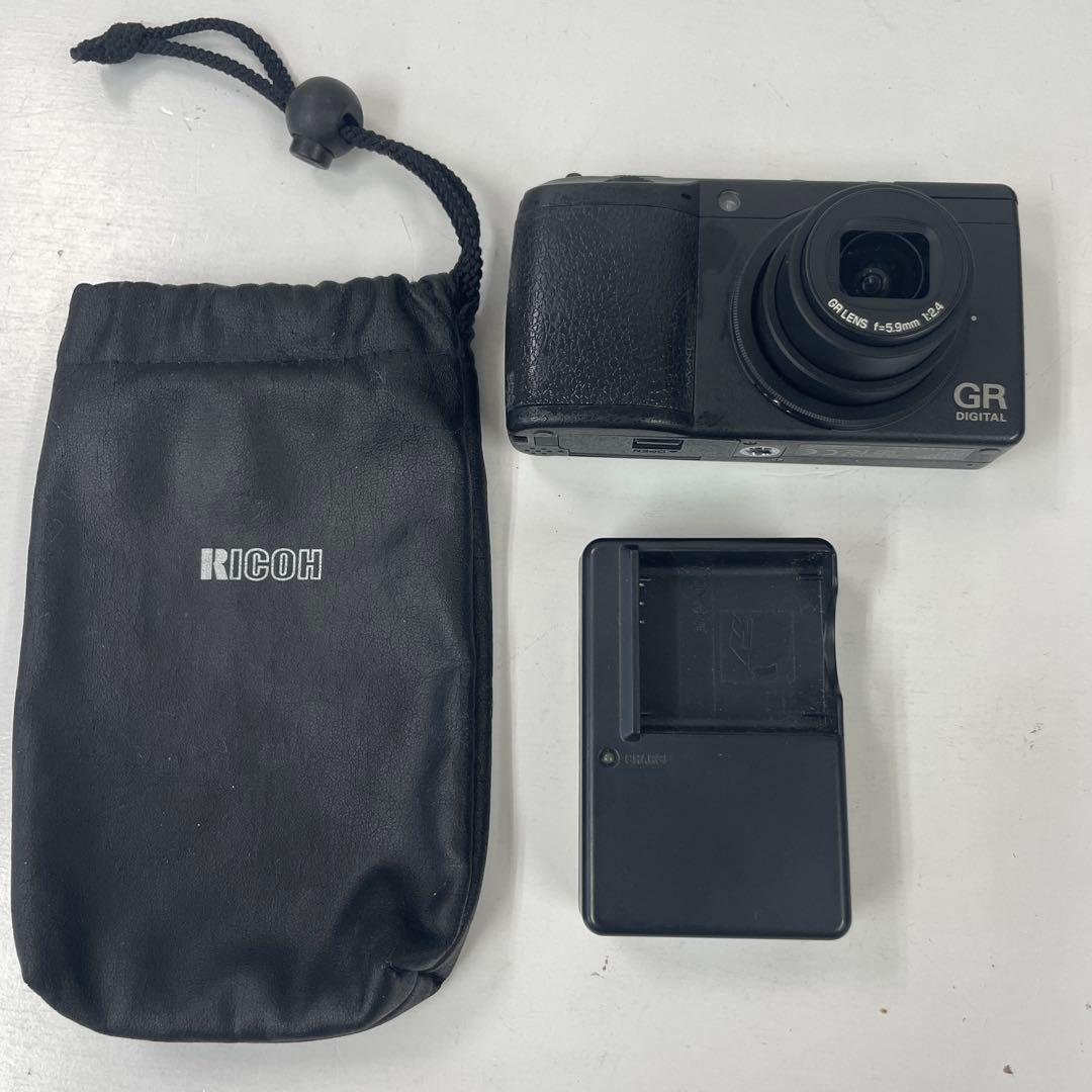 RICOH GR DIGITAL 2　コンパクトデジタルカメラ　オールドコンデジ