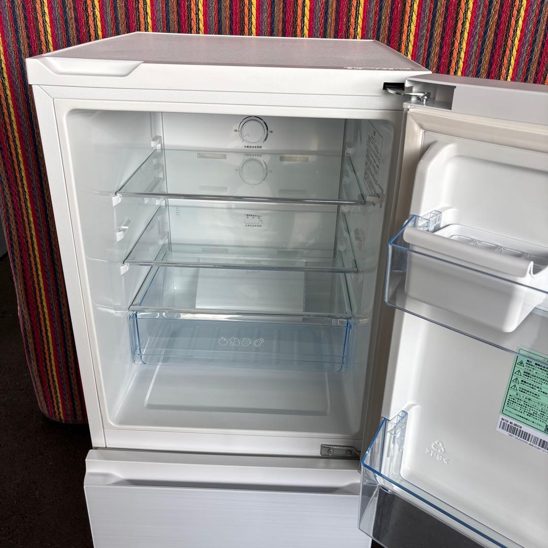 ハイセンス中古冷凍冷蔵庫135L2023年製 形名HR-G13C-W