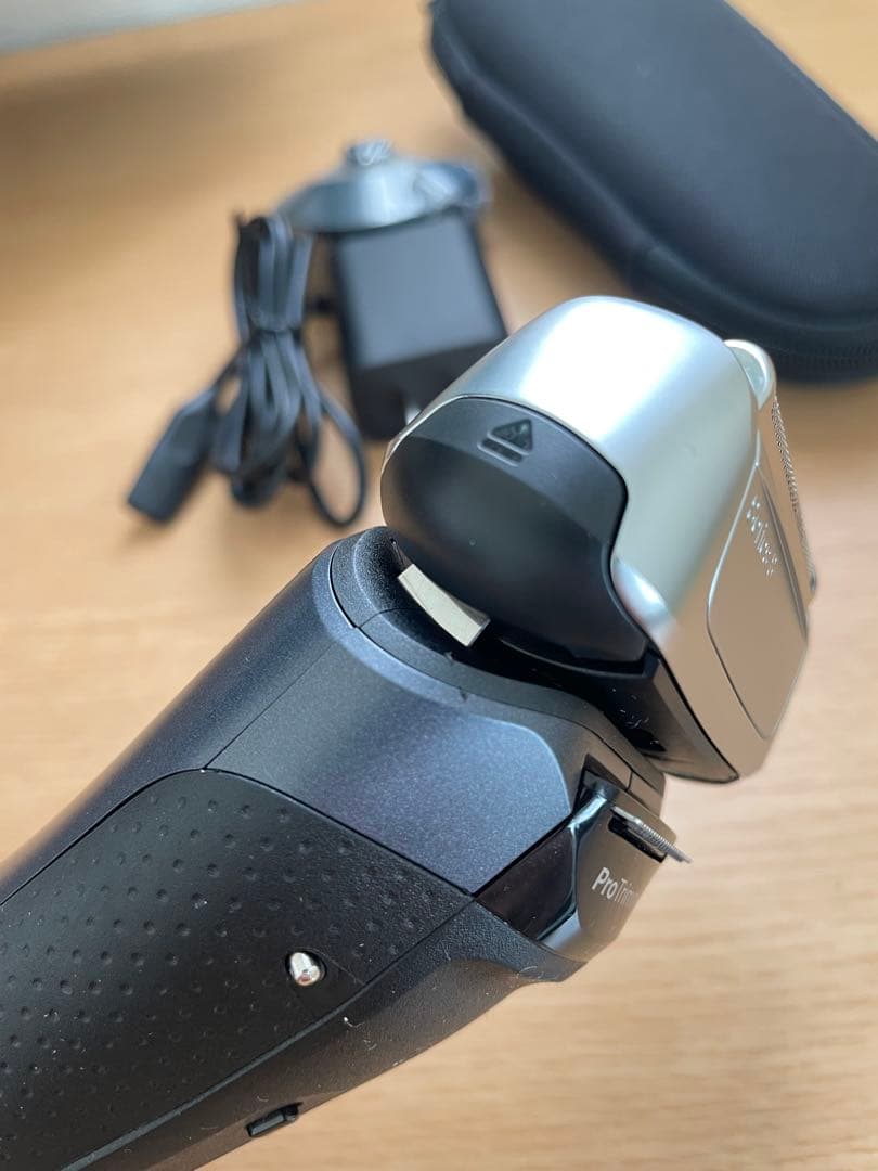 Braun S8 シリーズ8 メンズシェーバー