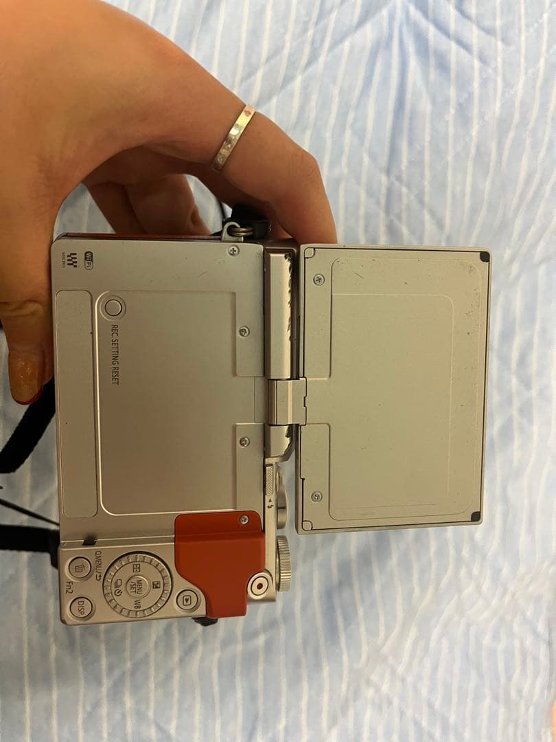 ［最終値下げ］DC-GF9 LUMIX ミラーレス一眼 オレンジ