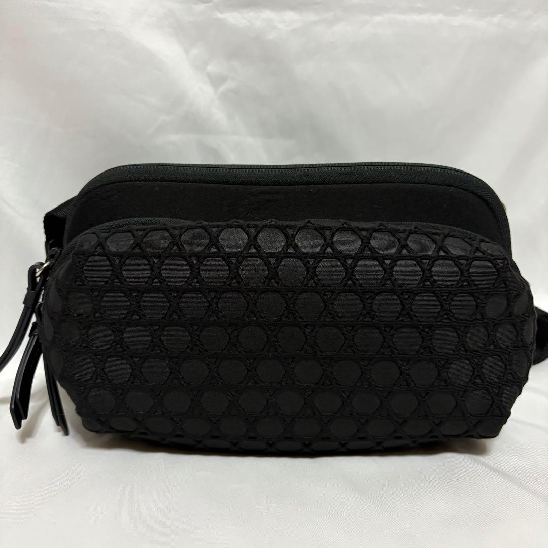 【希少】LAQUOH ラクーオ ブラック ショルダーバッグ ボディバッグ