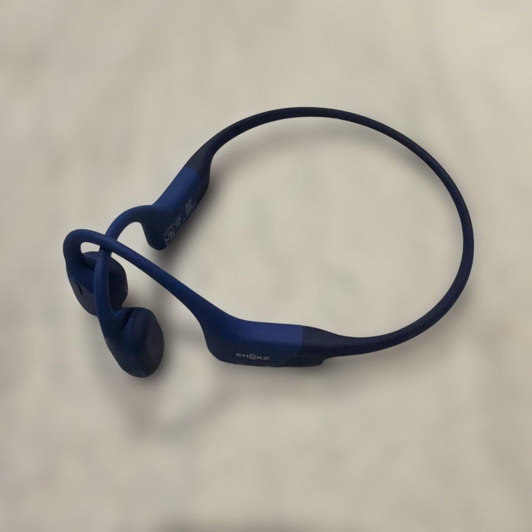 【新品】SHOKZ OPENRUN 骨伝導イヤホン　ブルー