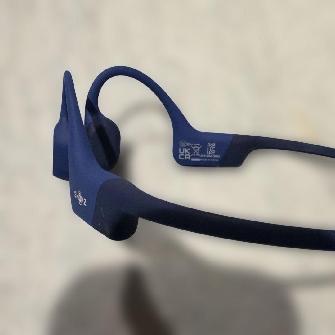 【新品】SHOKZ OPENRUN 骨伝導イヤホン　ブルー