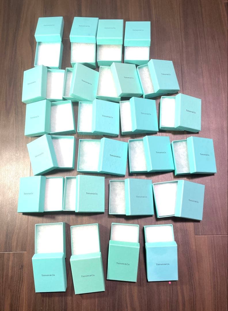 Tiffany & Co. ギフトボックスセット24個 50%割引セール中