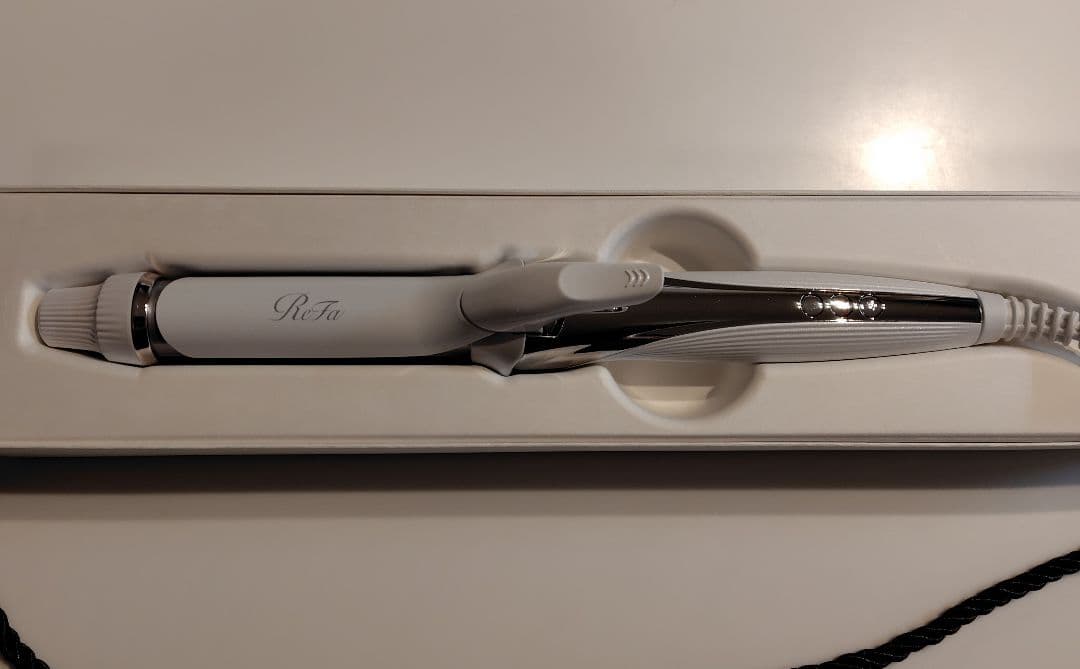 【新品未使用】ReFa リファビューテック　カールアイロン ホワイト　26ミリ