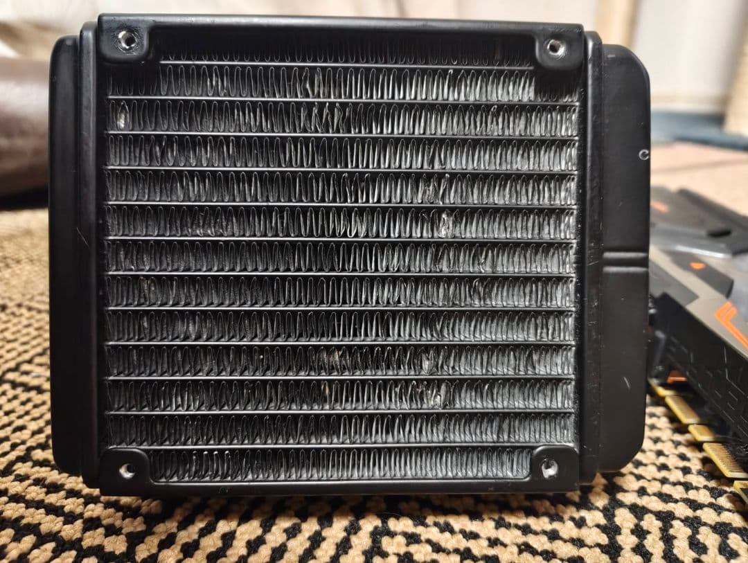 GIGABYTE AORUS GTX 1080Ti Waterforce 中古