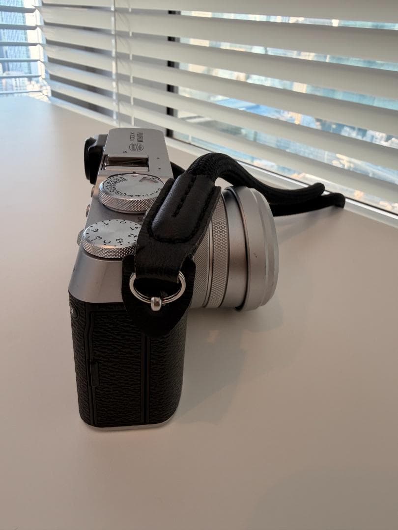 フジフイルム FUJIFILM X100VI デジタルカメラ【中古｜おまけ多数】