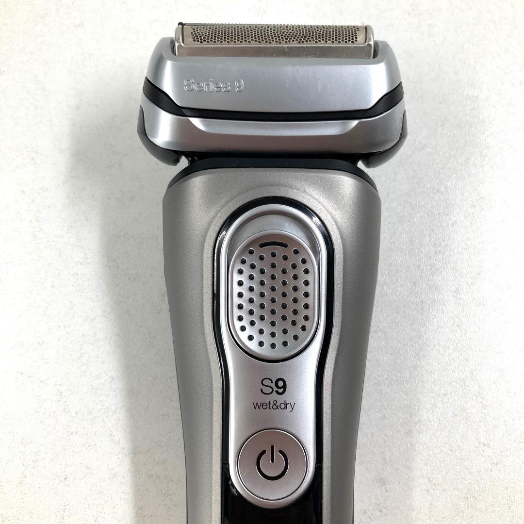 美品　BRAUN ブラウン　電動シェーバー　シリーズ9　髭剃り