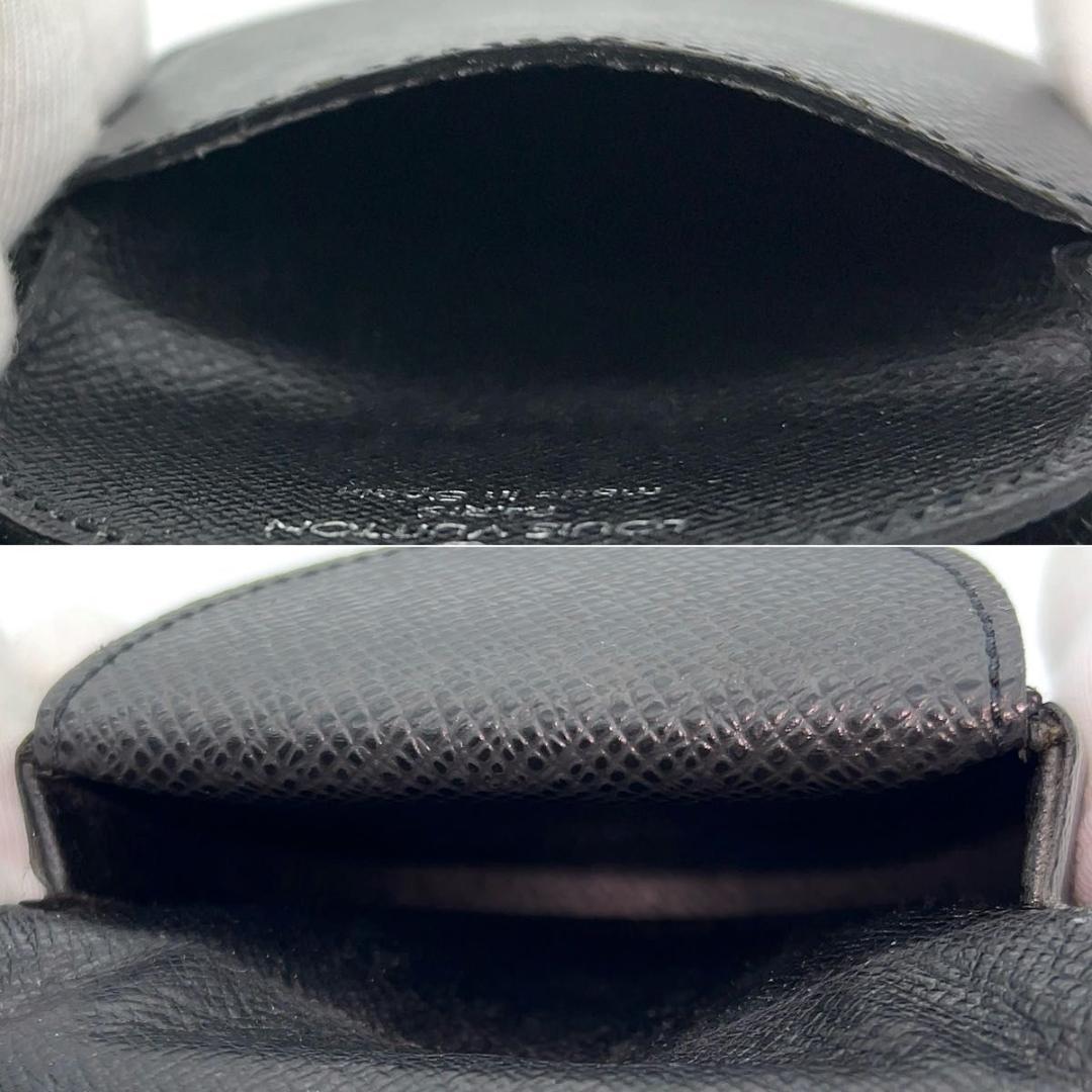 ルイヴィトン 小銭入れ タイガ ポルトモネ キュヴェット 黒 ブラック 馬蹄形