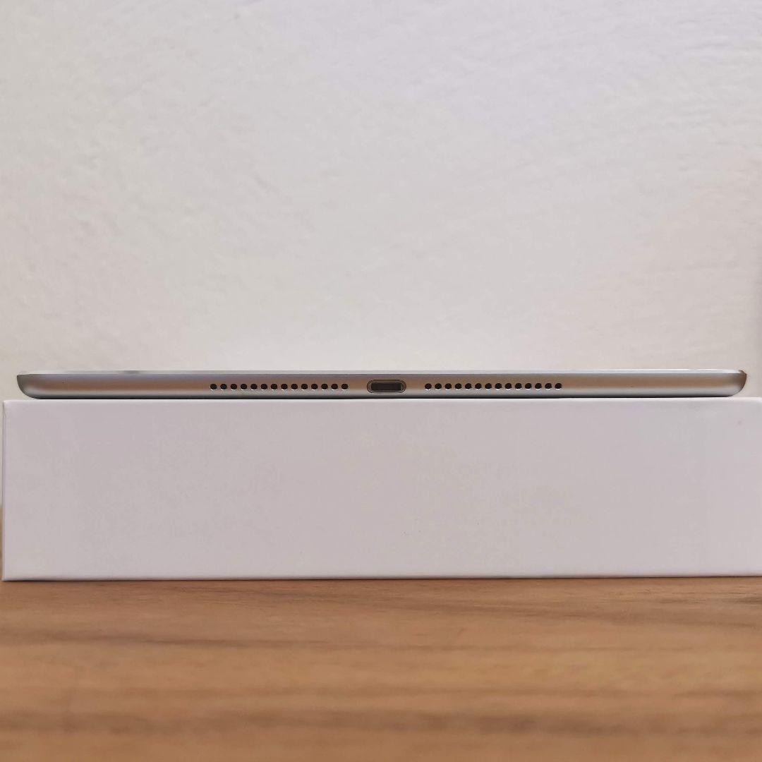 『美品・最大容量97%』iPad Air 第2世代『ドコモ版』423